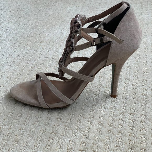 HOSS INTROPIA Elegant Taupe Heels - Picture 13 of 16